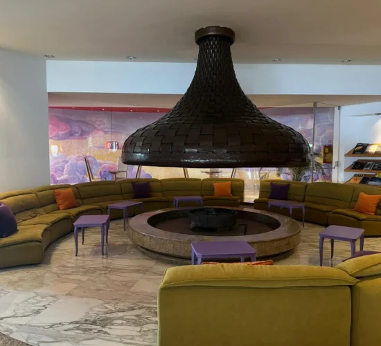 Executive Lounge